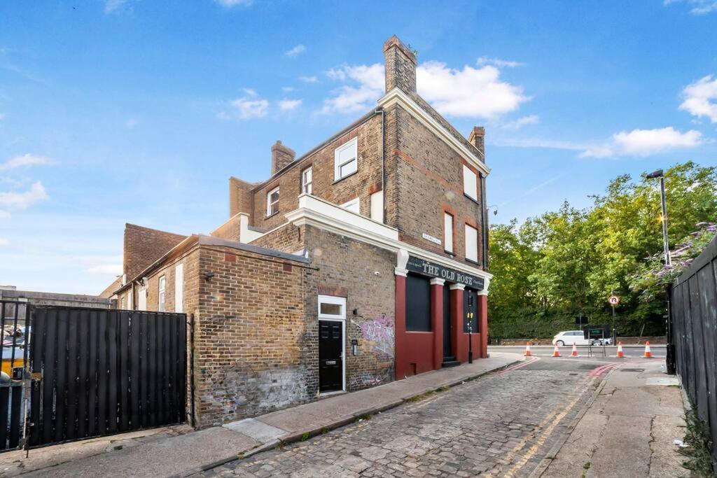 Stylish 2-bed By Tower Of * Londres